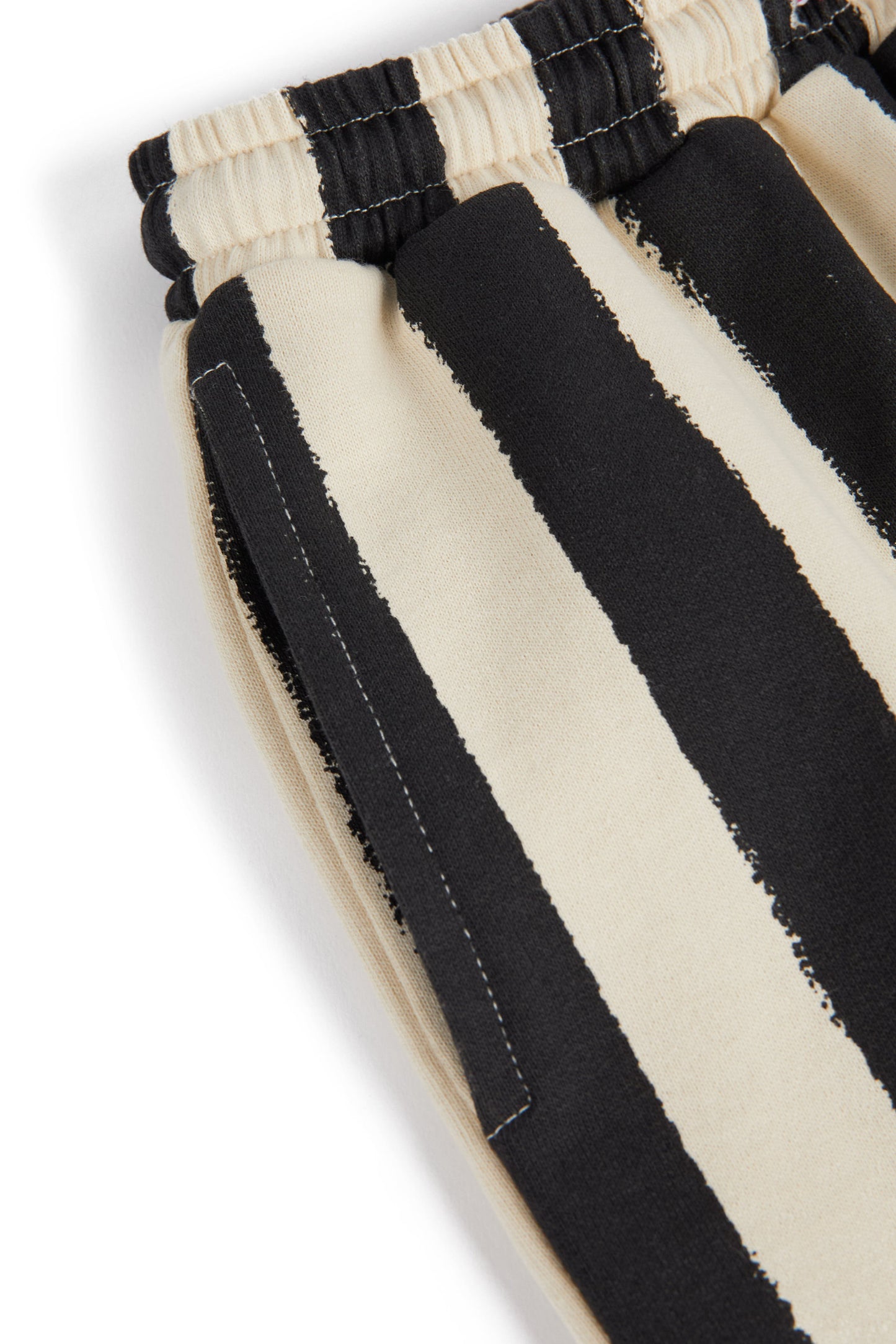 SHORTS Anselmo Magik