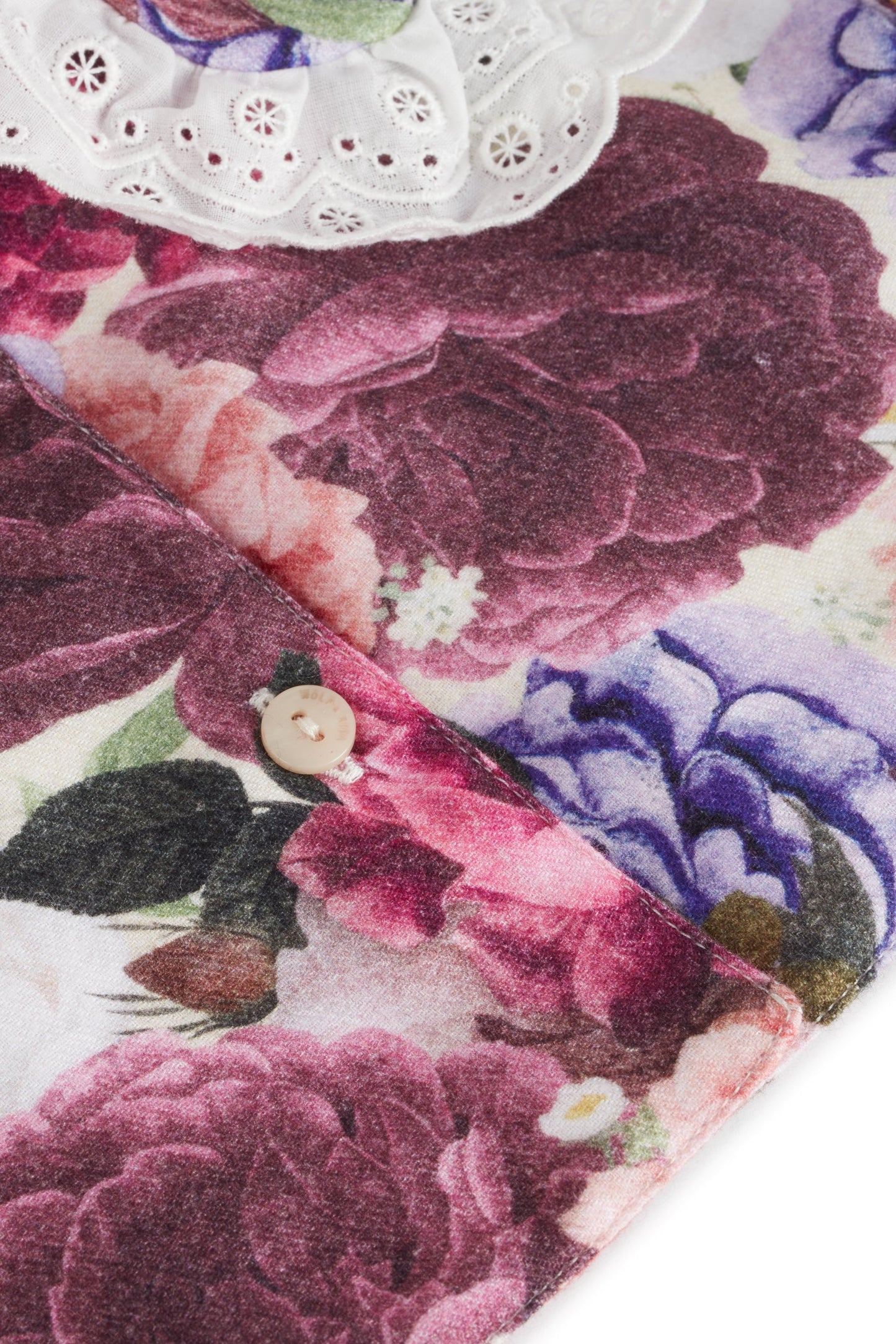 MOCK-SHIRT Marta Wallpaper