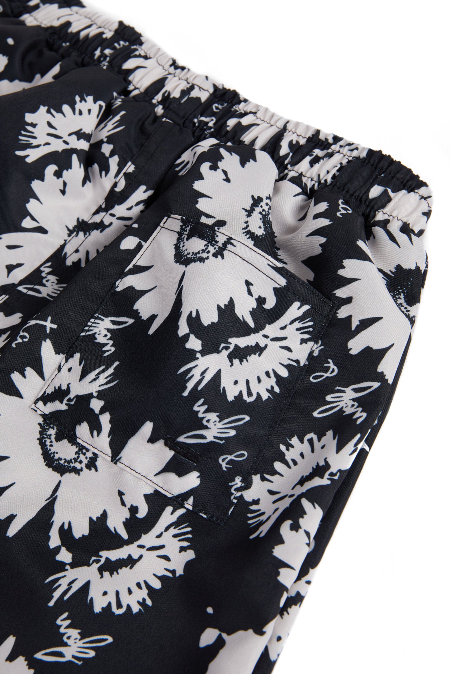 SHORTS Simão Botanical Black